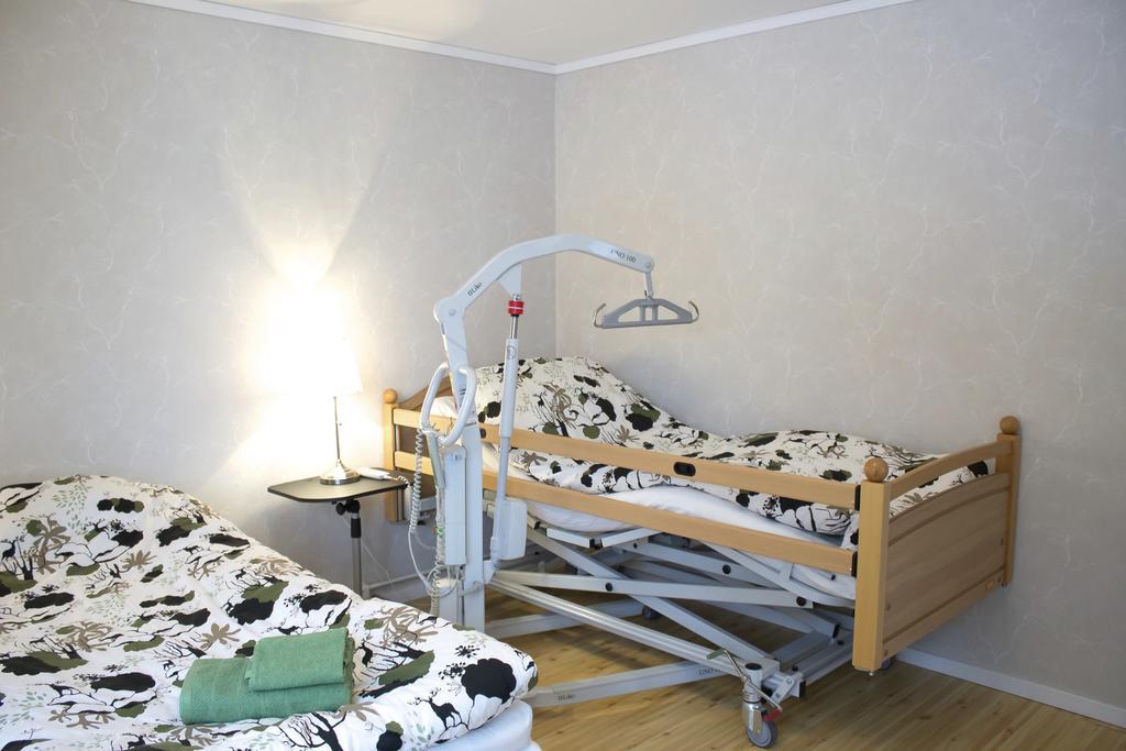 Mellangården Vandrerhjem Vasterbykil Rom bilde